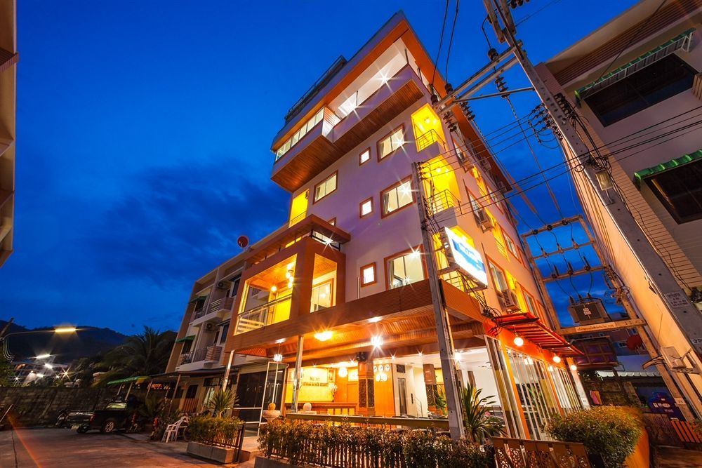 Oyo 485 Million Patong Beach Resort Exterior foto